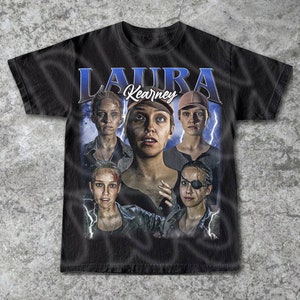 Laura Kearney The Quarry Video Game Graphic Tee - Horror Survival Charakter T-Shirt - Indie Game Merch - Geschenk für Gamer Fan, für Frau & Mann