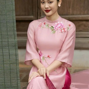 Embroidered Ao Dai, Pink dress  , Pre-make Vietnamese Traditional Ao Dai with pant for Girls Women wedding party new year- áo dài thêu M02