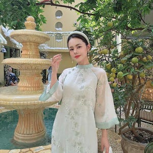 Gesticktes Ao Dai, Kleid. Pre-machen Sie Vietnamesisch Traditionelle Ao Dai mit Hose für Mädchen Frauen Hochzeitsfeier Neujahr, Ao Dai Xuông Theu