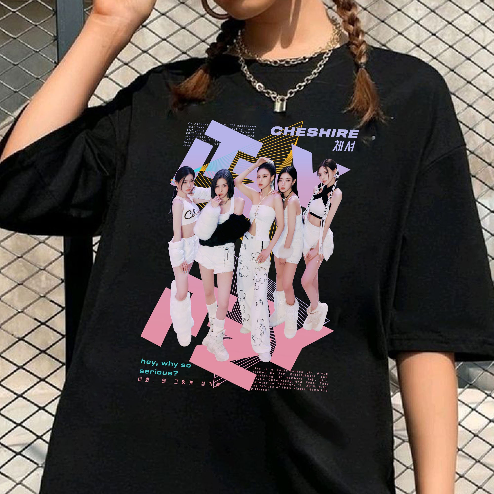 12 Ways ITZY's Yuna Styled The Same $50 Bag And Looked A Million