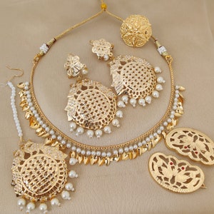 Beautiful Punjabi Handmade Jadau Jewelery With Tikka Set, Ring And Hairpin Combo / Punjabi Morni Earings /Punjabi Wedding Set /Jadau Earings
