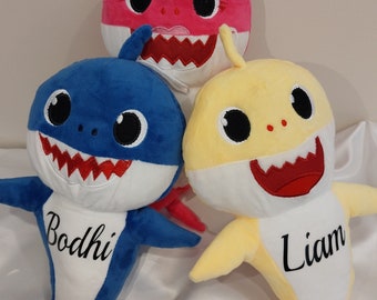 Personalised Baby Sharks with any name of choice | Newborn gift | Birthday Gift | Custom Made |personalised |30cm|