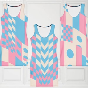 Könnte beinhalten: Drei ärmellose Kleider mit geometrischen Mustern. Die Kleider zeigen eine Mischung aus hellblauen, rosa und cremefarbenen Formen, darunter Chevron-Muster, Quadrate und Ovale. Die Kleider haben einen Rundhalsausschnitt und werden vor einem weißen Hintergrund präsentiert. Der Text "MAX(XX)ART" befindet sich oben links.