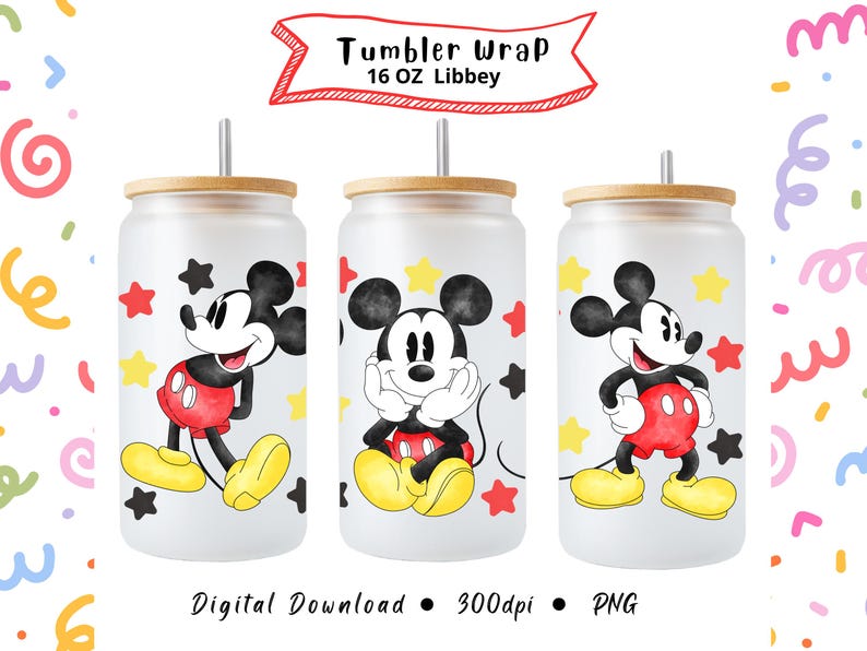 Pode incluir: Tr&ecirc;s copos de vidro com tampas e palhinhas de bambu, cada um com um design do Mickey Mouse e estrelas. O texto "Tumbler Wrap 16 OZ Libbey" est&aacute; no topo. Os copos t&ecirc;m uma apar&ecirc;ncia fosca.