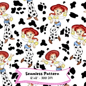 Op de afbeelding: Naadloos patroon met een cartoon cowgirl-personage met rood haar en een rode hoed, gekleed in een wit shirt, een blauwe spijkerbroek en een broek met zwart-witte vlekken. De achtergrond is wit met zwarte koeienvlekken. De tekst "Seamless Pattern 12"x12" - 300 DPI" staat in een roze banner.