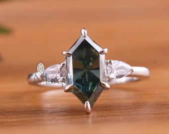 Anillo de moissanita verde oscuro Anillo de compromiso de marquesa holandesa 2.30 Ctw Anillo de moissanita de talla marquesa holandesa Anillo de boda de diamantes de tres piedras