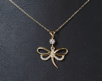 Collier en or 14 carats, collier papillon, collier papillon en or, collier papillon en or, pendentif maman, cadeau fête des mères, pendentif fille