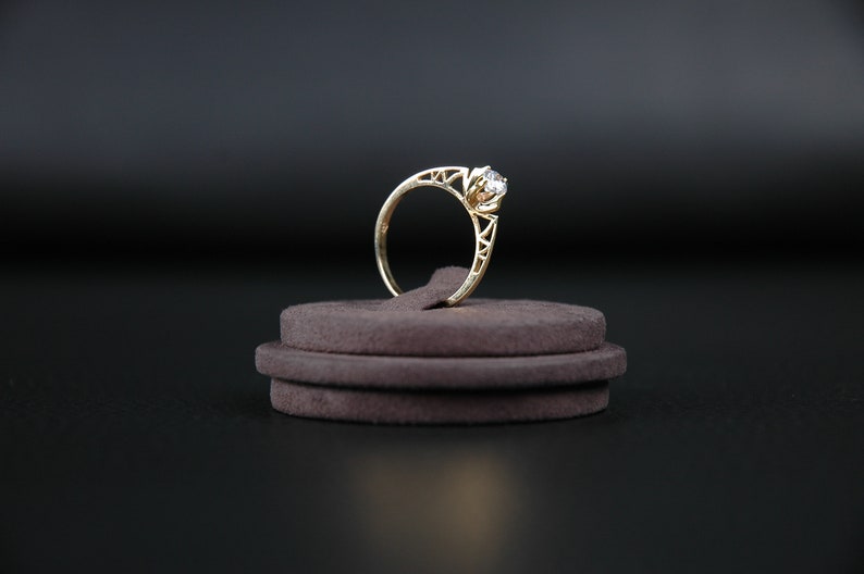 Bague en or 10 carats, bague en or 8 carats, bague élégante et raffinée, bague grand-mère, bague fille, bague maman, cadeau d'anniversaire, cadeau d'anniversaire pour elle, cadeau spécial image 8