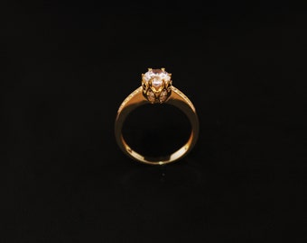 Anillo de oro de 10K, Anillo de oro de 8K, Banda de oro personalizada, Anillo elegante y chic, Anillo de oro esculpido, Anillo de oro texturizado, Anillo artístico de mujer, Regalo