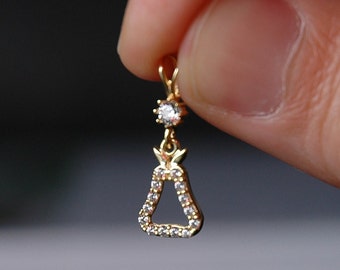 14K Gold Pendant, grandma pendant, best friend pendant, gift for her, gift for him,  women's pendant, anniversary gift, mom pendant, Special
