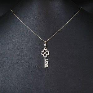 14K Gold Anhänger, Liebesschlüssel Halskette, Schlüssel zu meinem Herzen Schmuck, Sweetheart Schlüssel Halskette, Schlüssel Halskette Liebesschloss Anhänger, Romantischer Schlüssel Anhänger, Bild 3