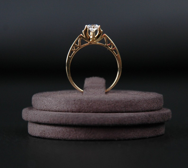 Bague en or 10 carats, bague en or 8 carats, bague élégante et raffinée, bague grand-mère, bague fille, bague maman, cadeau d'anniversaire, cadeau d'anniversaire pour elle, cadeau spécial image 5