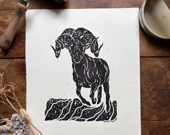 牡羊座リノカット版画：牡羊座の星座イラスト、サイン入りエディション