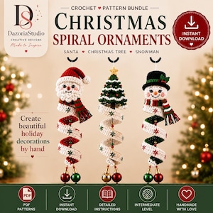 Peut inclure: Un ensemble de modèles au crochet pour des décorations de Noël en spirale représentant un père Noël, un sapin et un bonhomme de neige. Le texte indique CROCHET PATTERN BUNDLE CHRISTMAS SPIRAL ORNAMENTS et INSTANT DOWNLOAD.