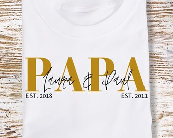 Personalisiertes Papa T-Shirt | Zeige stolz deine Vaterschaft! Wähle Namen & Geburtsdaten deiner Kinder| Hochwertiges individuelles Geschenk