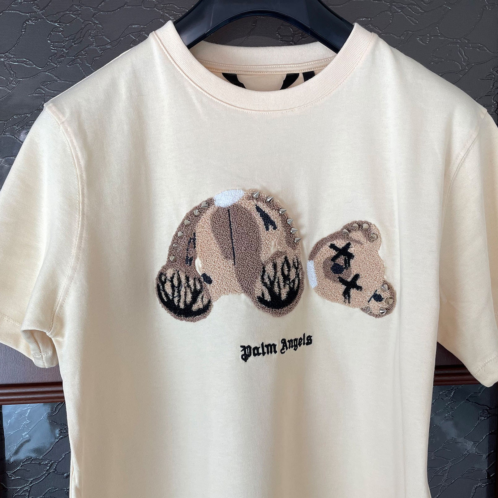 Palm Angels Beige T-shirt With Teddy Bear and Metal Spikes Size