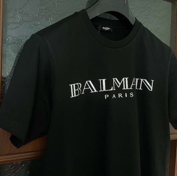 dosis Vær sød at lade være Demon Play Vintage Balmain Black T-shirt With Silver Text Design Size S - Etsy