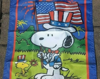 Snoopy 14x18 in 4th of July Independance Day Patriotic Garden Flag