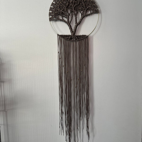 Attrape-rêves en macramé, bohème moderne, arbre de vie, décoration murale, suspension en macramé, anthracite avec des touches de perles dorées