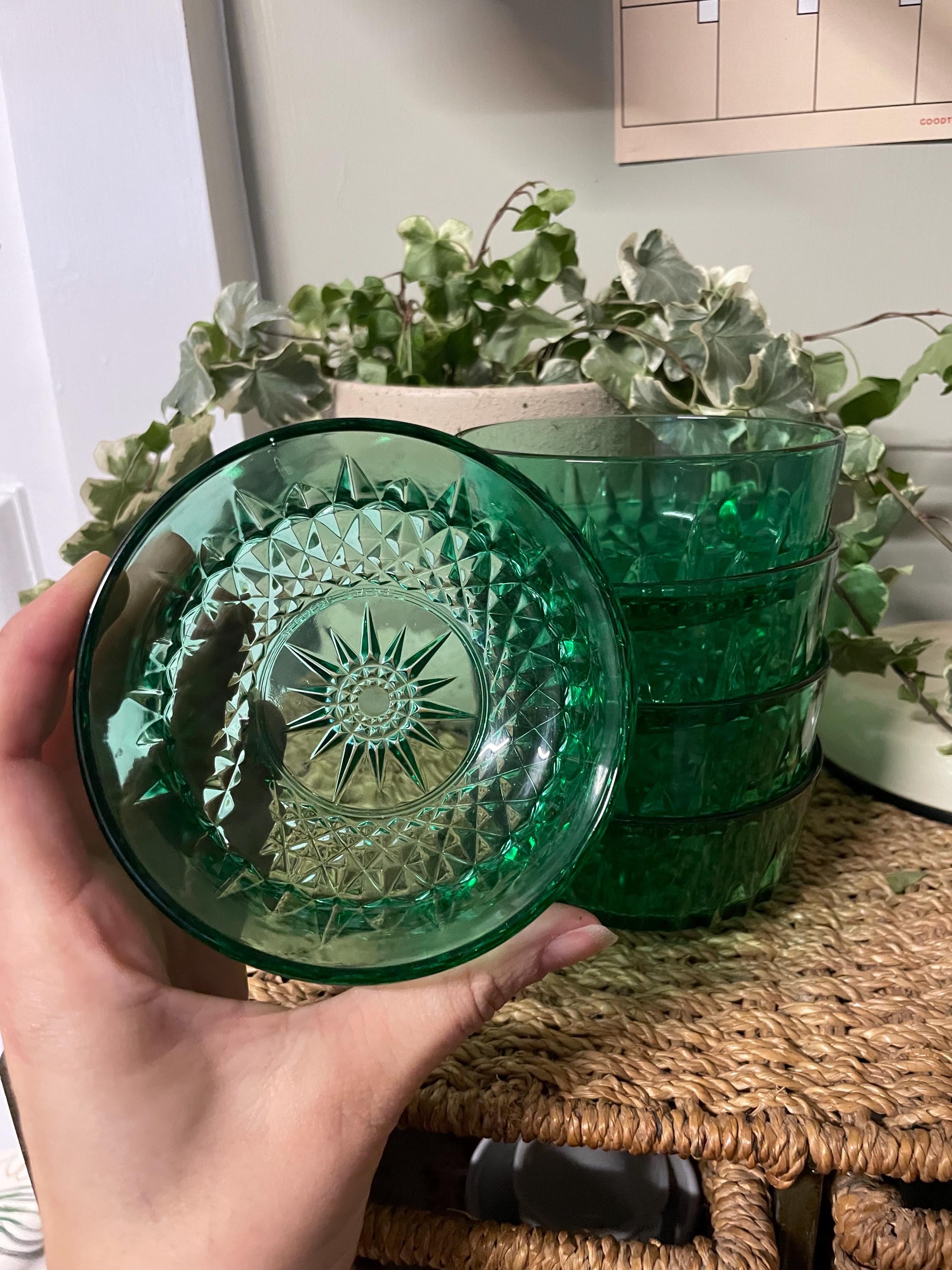 6/16迄　最終価格美品ARCOROC社ビンテージ緑色ガラスボウルセット 計5個 Arcoroc france glass bowls - Etsy 日本