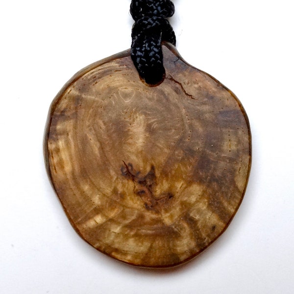 CHÊNE - Tranche magnifiquement grainée d'un pendentif de perle d'arbre de CHÊNE sur collier de cordon de paracorde végétalien récupéré loupe de bois