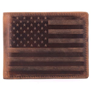 Cartera plegable con la bandera de EE. UU. para hombre, con bloqueo RFID, de cuero, de grano completo, con la bandera estadounidense, ideal como regalo.