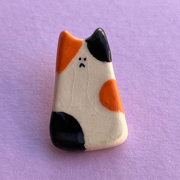 Pin de ceramica a forma de gato