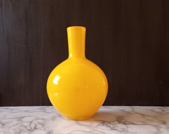 Vintage Mid Century Modern Yellow Art Glass Vase. MCM. Rare Find!
