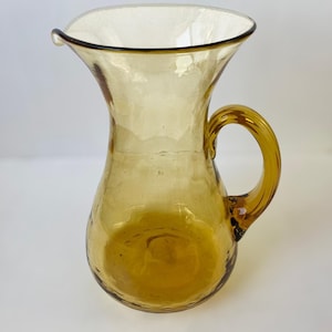 Jarra de cristal Blenko: Optic Dot de la década de 1960, n.° 6919, color amarillo trigo, estilo moderno de mediados de siglo.