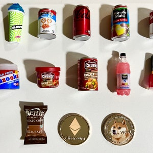 Assorted Mini brands (Series 5, etc.)