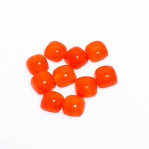 Rode jade kussen cabochon: losse edelsteen (3 mm-15 mm gekalibreerde maten beschikbaar)