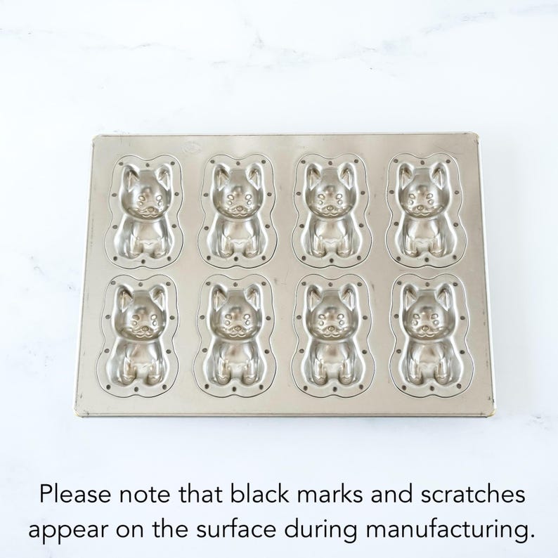 shiba inu madeleine pan, nonstick