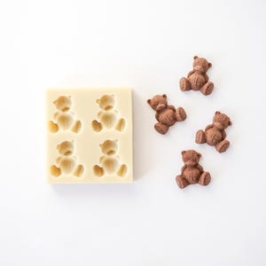 silicone mini bear mold
