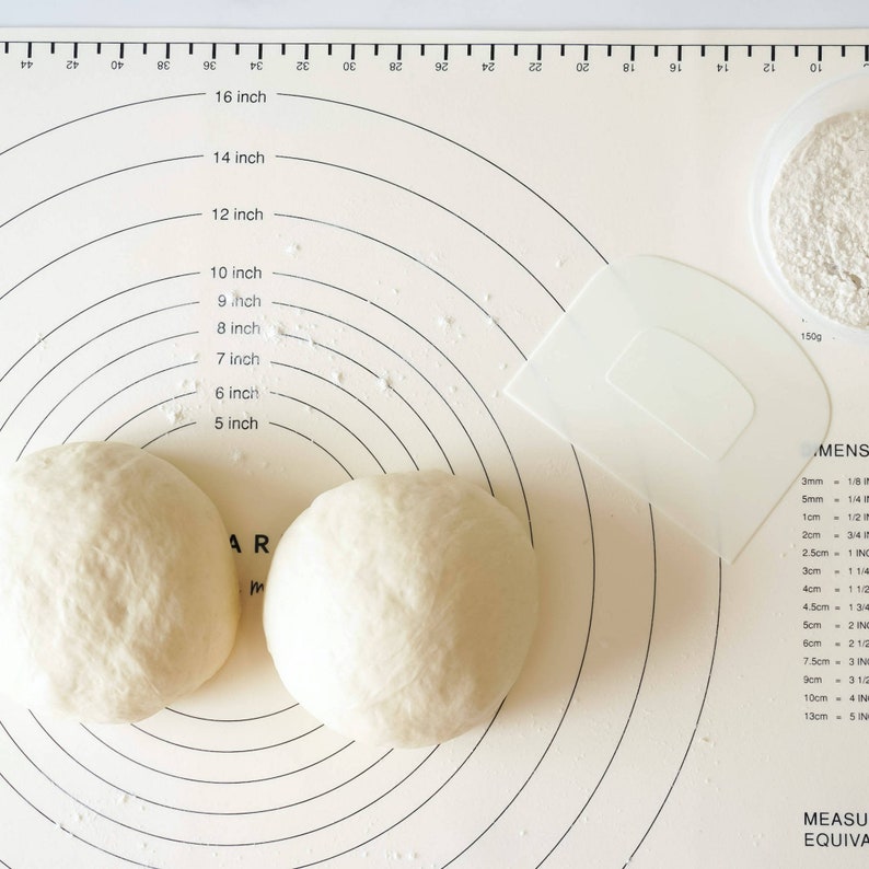 Ivory Silicone Pastry Mat - Thumbnail 2