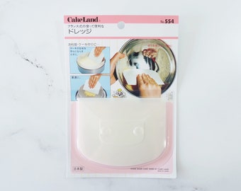 Cake Icing Scraper by Cake Land | Plastic Dough Scraper | Icing Scraper | Cake Smoother | Pastry Scraper