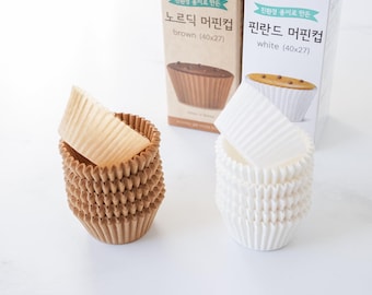Mini Cupcake Liners - Pack of 200 | 40 mm x 27 mm Parchment Paper Cupcake Liners | Greaseproof Baking Cups | Mini Muffin Liner | White/Kraft