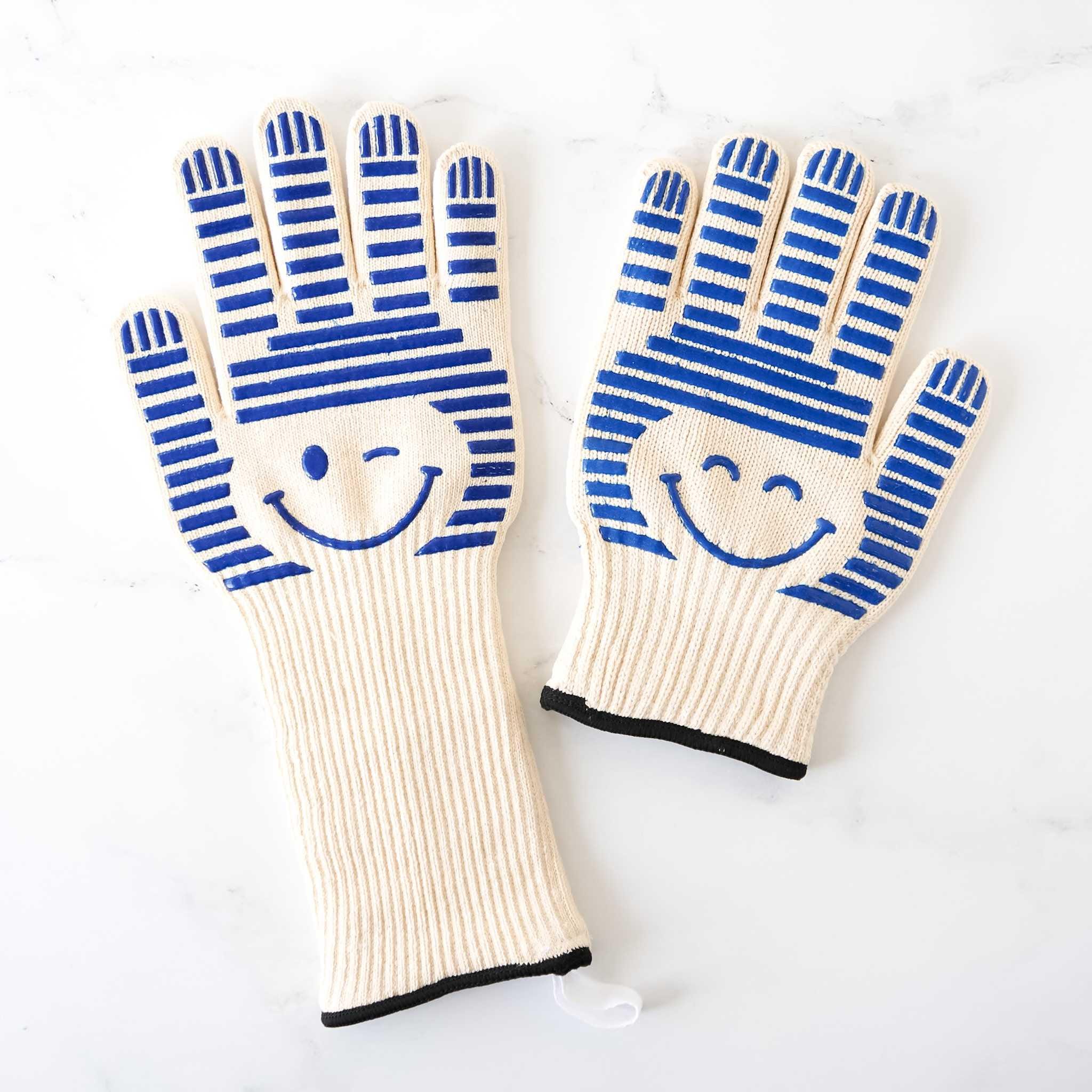 Heat Resistant Oven Gloves - Pack of 2 | Oven Mitts | Baking Gloves | Smile Oven Gloves