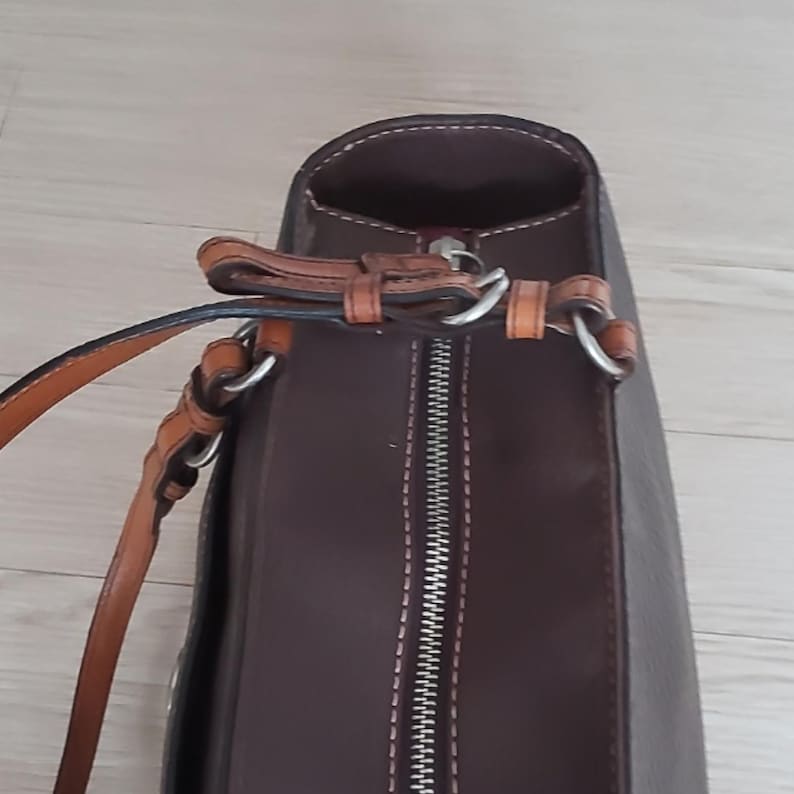 Vintage Coach Chelsea Pebbled Leather Tote, Brown Shoulder Purse, Classic Everyday Bag image 9
