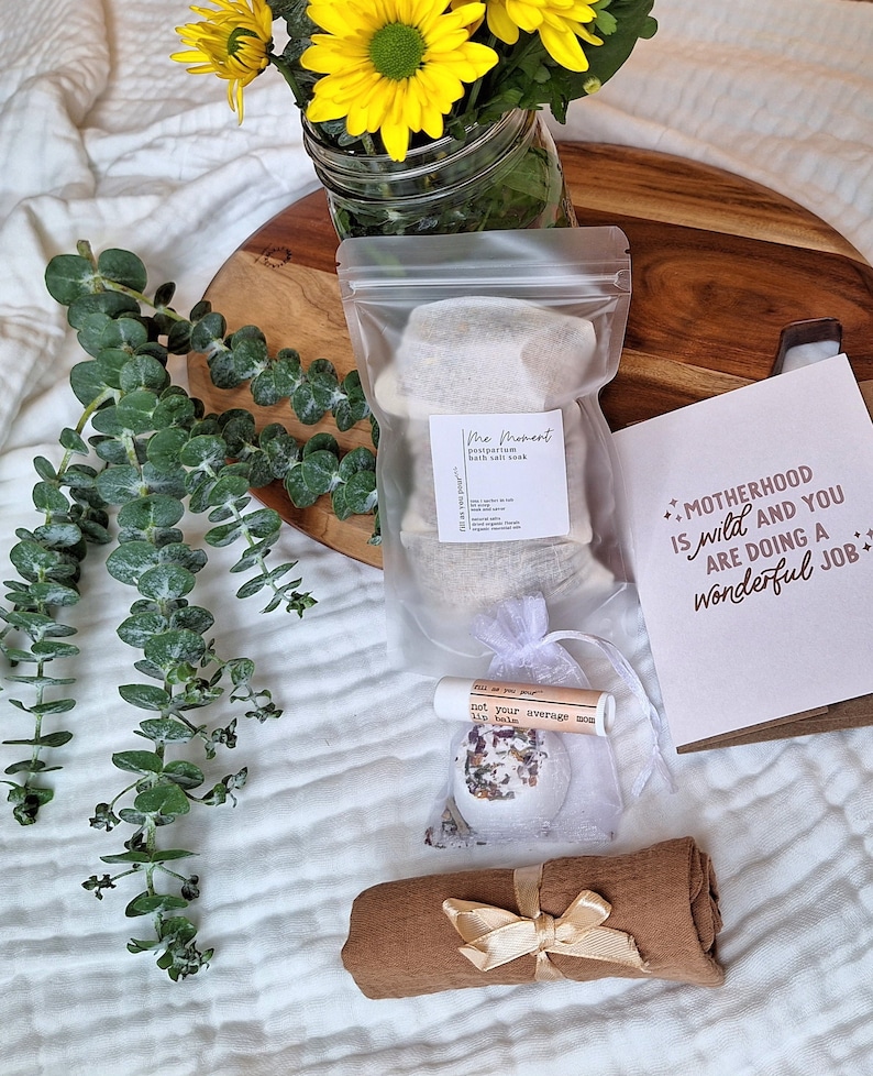 Postpartum essentials Gift Box