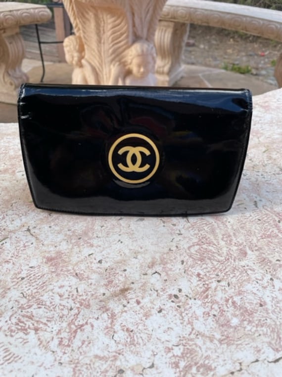 chanel vintage leather wallet Gem