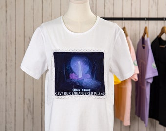 COTTON GRAPHIC T-Shirt White, Detachable, Artistic T-Shirt, Sustainable Changeable Patches, Digital Printed, Activist Environment Unisex