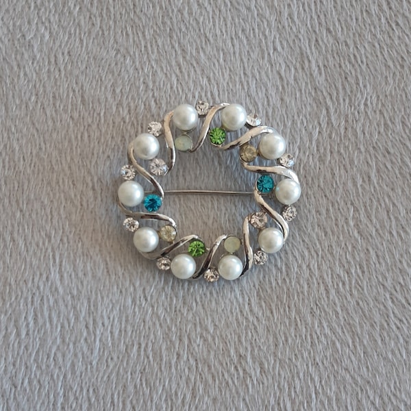 Broche perles et strass vintage