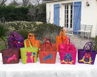 Panier cabas enfant penjy doublé et brodé, panier de plage enfant pour coquillage, panier en fibre naturelle fait main à Madagascar