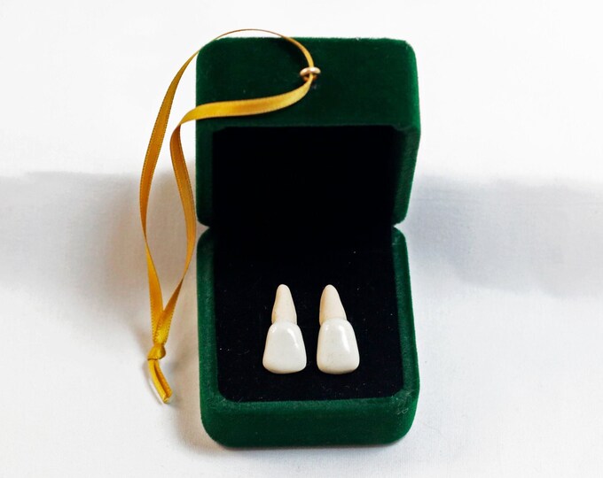 Two Front Teeth Ornament - White