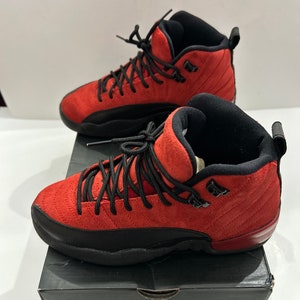 reverse flu game with red laces