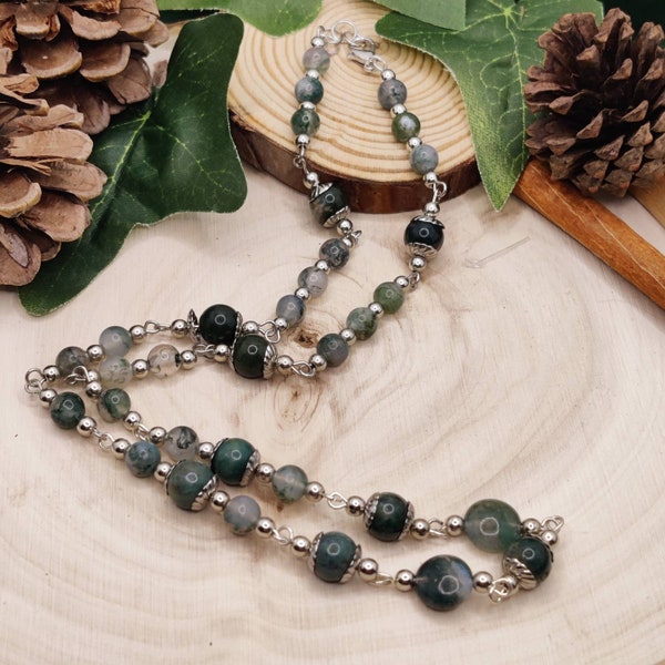 Moss agate chain necklace, crystal chain necklace, green and silver boho necklace, hippie crystal necklace, dainty beaded chain necklace