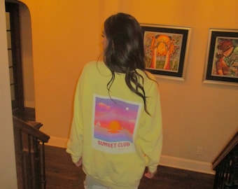 Aesthetic Sunset Sweatshirt (premium quality), Comfort Colors, Vintage Beach Sweatshirt, Perfect Gift, Good Vibes Crewneck, Happy Sweatshirt