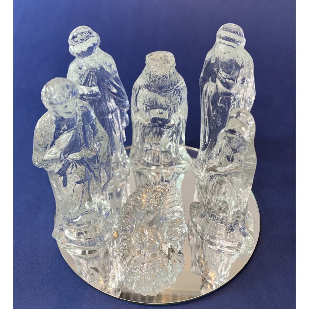Vintage 7 Piece Clear Glass Nativity Set With Mirrored Base Etsy