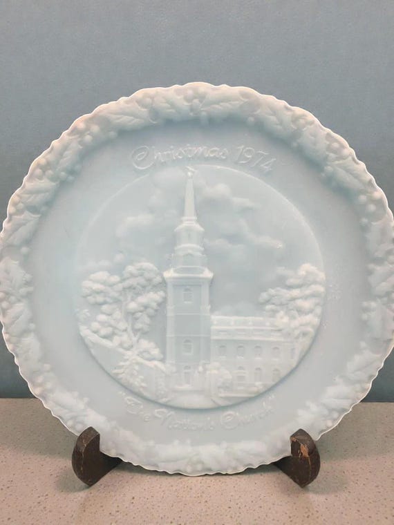 Vintage Fenton Blue Milk Glass Collector Plate: Christmas 1974