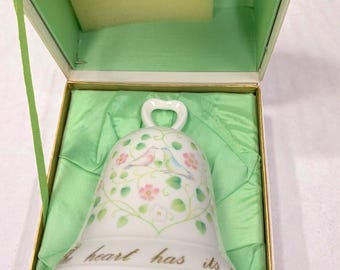 Limited Edition Bone China The Sweetheart Bell By Noritake Vincent Lippe (Original Box) Signed